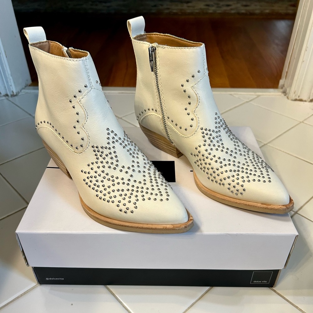 Dolce Vita Off White Studded Leather Booties, size 7.5